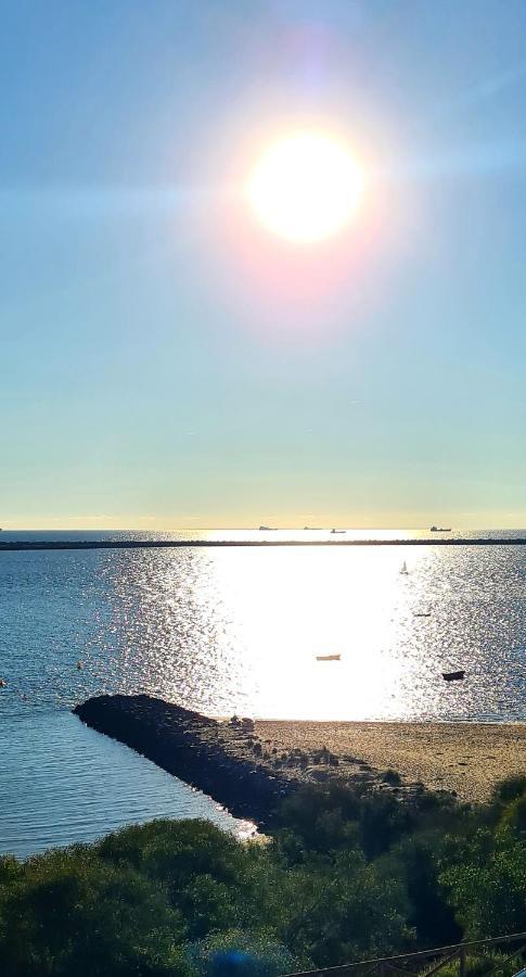 El Apartamento De Amy Con Vistas Al Mar Mazagón Екстериор снимка
